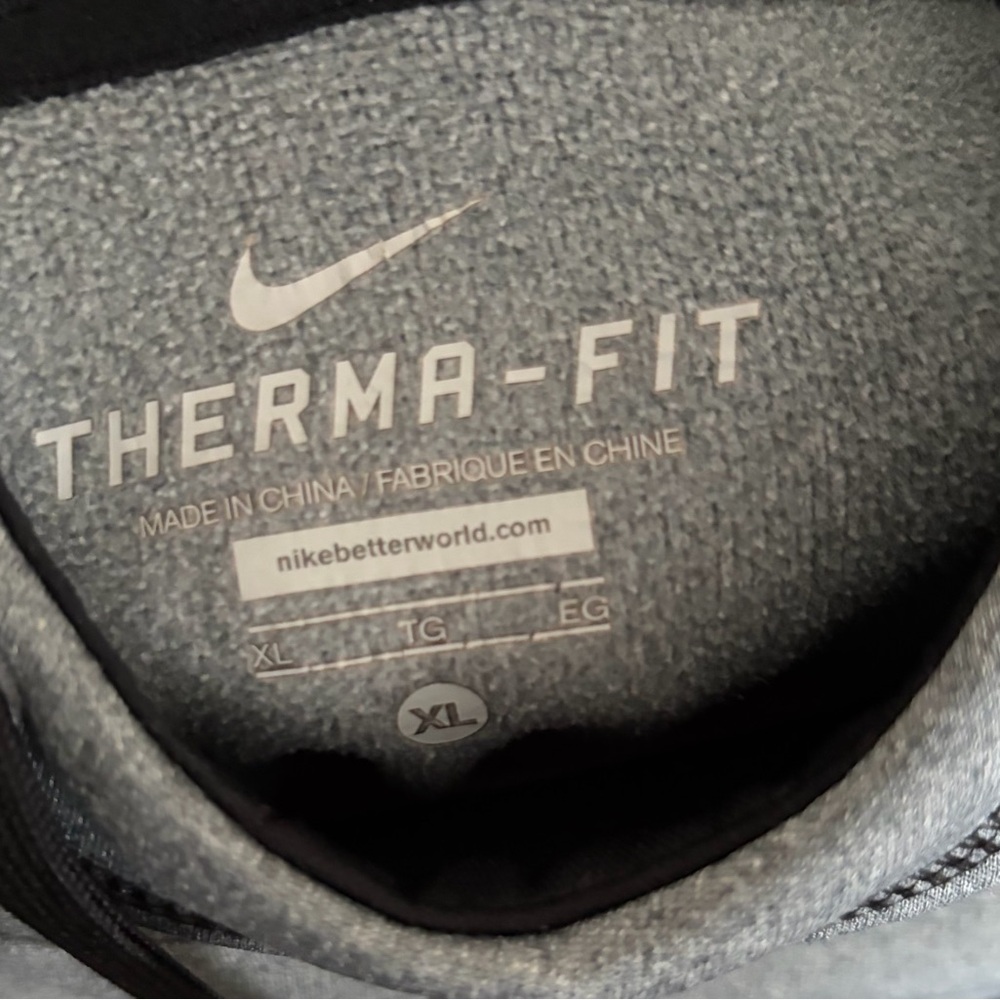Nike Women's Black and Gray Hoodie - Size XL, Good Condition - Picture 3 of 6